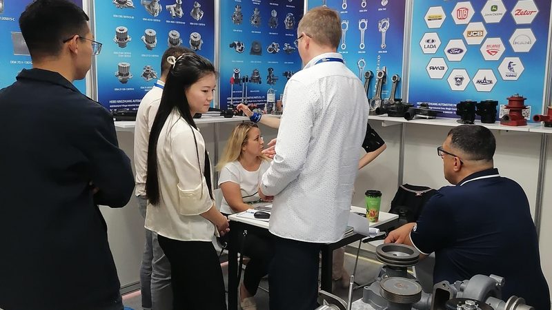 汽车配件批发滤清器型号解析：如何选择合适的滤清器